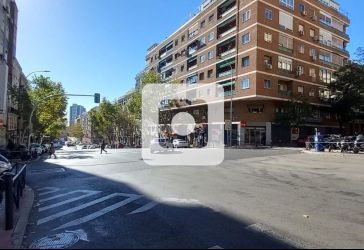 piso en venta en Pacífico (Distrito Retiro. Madrid Capital) por 196.000 €
