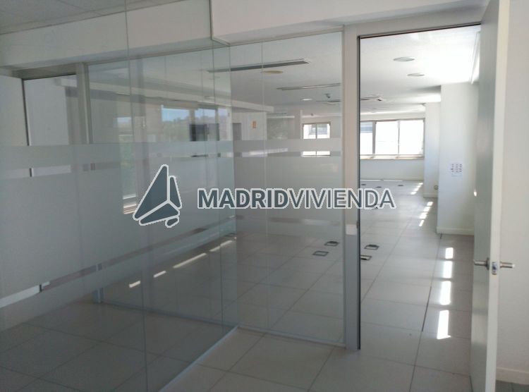 piso en alquiler en Zona industrial (Alcobendas) por 15.750 €