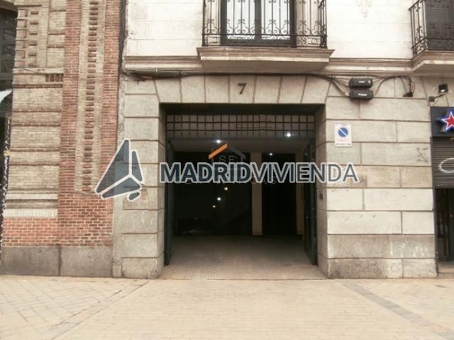 garaje en venta en Palos de Moguer (Distrito Arganzuela. Madrid Capital) por 25.000 €