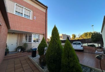 chalet adosado en venta en Rinconada (Alcalá De Henares) por 510.000 €