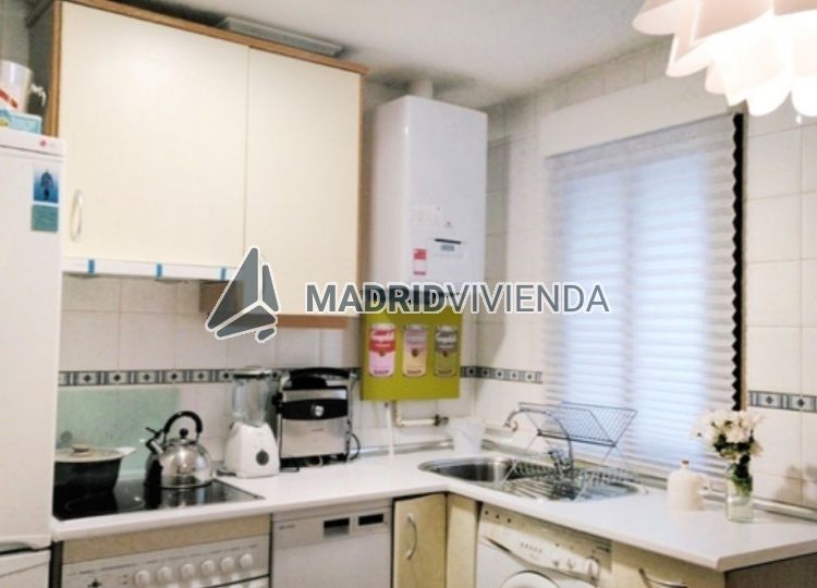 piso en venta en Valdeacederas (Distrito Tetuán. Madrid Capital) por 230.000 €