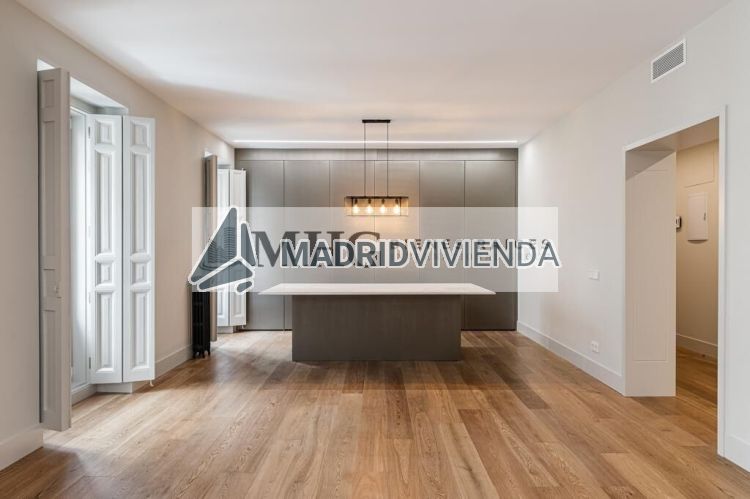 piso en venta en Ríos Rosas (Distrito Chamberí. Madrid Capital) por 1.845.000 €