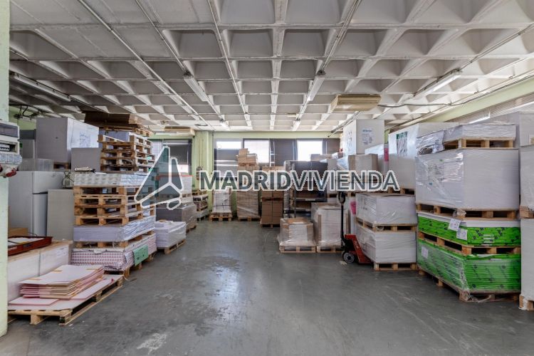 nave / local en venta en Casco Histórico de Vallecas (Distrito Villa de Vallecas. Madrid Capital) por 190.000 €