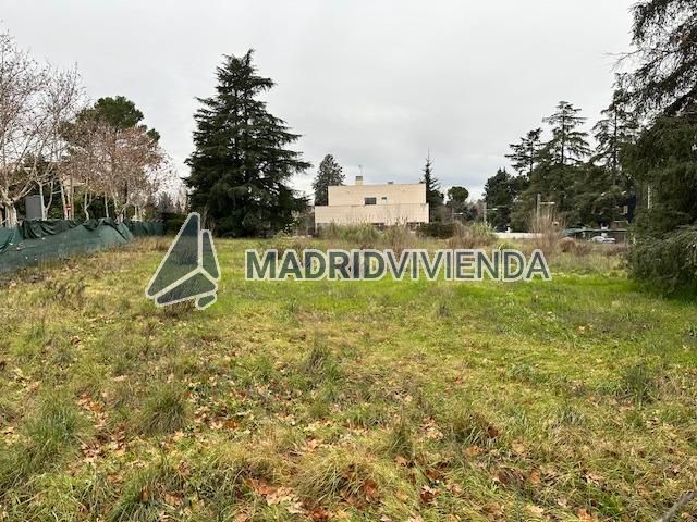 terreno en venta en El Plantío (Distrito Moncloa. Madrid Capital) por 1.700.000 €