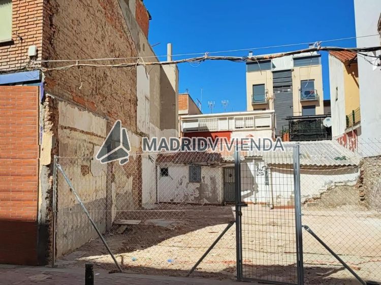 terreno en venta en Palomeras Bajas (Distrito Puente de Vallecas. Madrid Capital) por 42.500 €