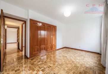 piso en alquiler en Salvador (Distrito San Blas. Madrid Capital) por 1.700 €