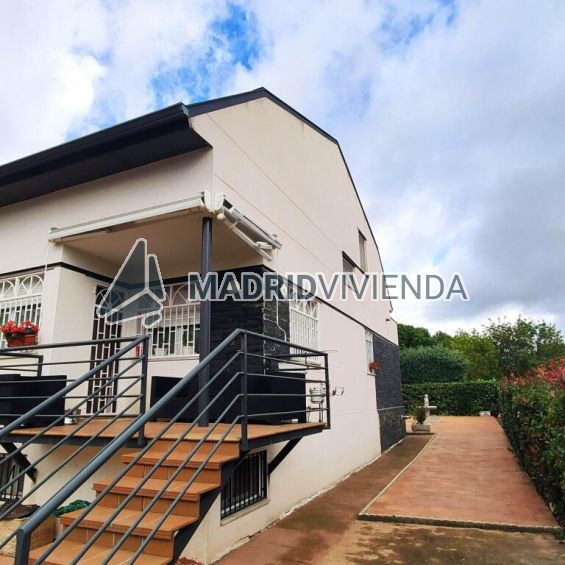 casa / chalet en venta en Zona los lagos (Moralzarzal) por 700.000 €
