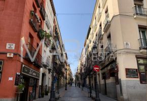 venta de piso en cortes, Madrid