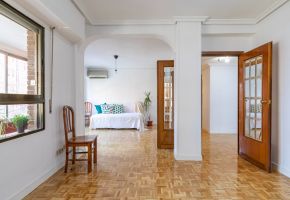 piso en alquiler con 4 dormitorios y  2 baños, acacias, arganzuela, Madrid