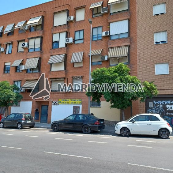 nave / local en venta en Entrevías (Distrito Puente de Vallecas. Madrid Capital) por 80.000 €
