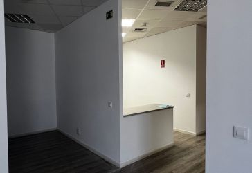 oficina en venta en Orcasur (Distrito Usera. Madrid Capital) por 472.900 €