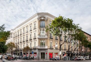 oficina en alquiler en Recoletos (Distrito Salamanca. Madrid Capital) por 14.000 €