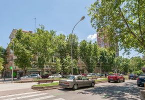 dúplex en venta en zona presidente carmona, cuatro caminos, tetuán, Madrid