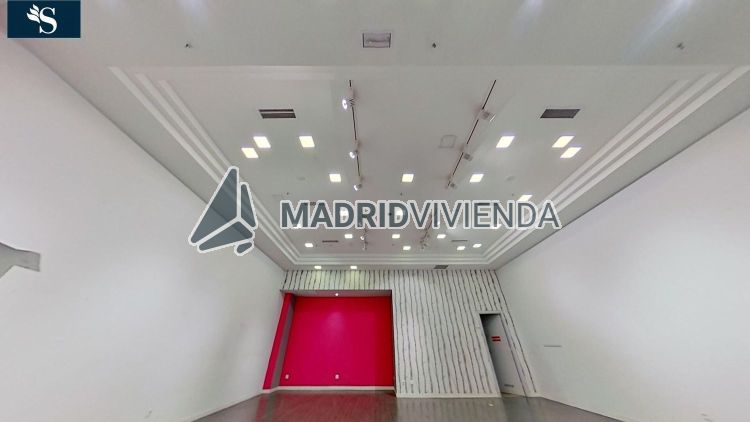 nave / local en alquiler en Pueblo Nuevo (Distrito Ciudad Lineal. Madrid Capital) por 1.300 €