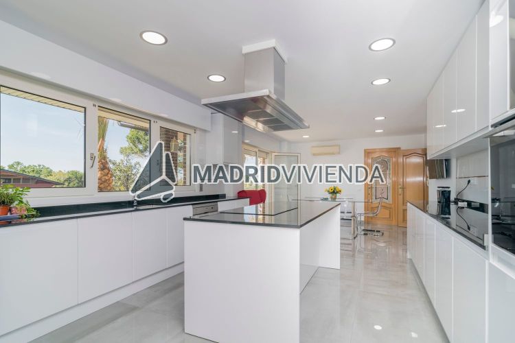 casa / chalet en venta en Valdecabañas por 1.650.000 €