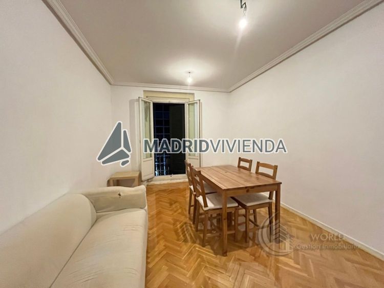 piso en alquiler en Universidad (Distrito Centro. Madrid Capital) por 2.000 €