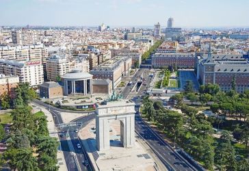 ático en alquiler en Ciudad Universitaria (Distrito Moncloa. Madrid Capital) por 2.300 €
