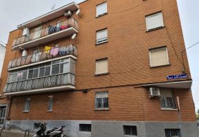 piso en venta en San Isidro (Distrito Carabanchel. Madrid Capital) por 150.000 €