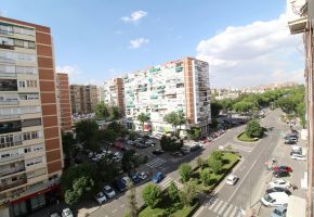 piso en alquiler en Peñagrande (Distrito Fuencarral. Madrid Capital) por 750 €