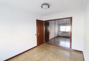 piso en alquiler en Valdeacederas (Distrito Tetuán. Madrid Capital) por 990 €