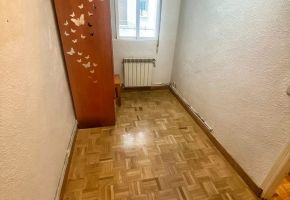 piso en venta en Peñagrande (Distrito Fuencarral. Madrid Capital) por 165.000 €
