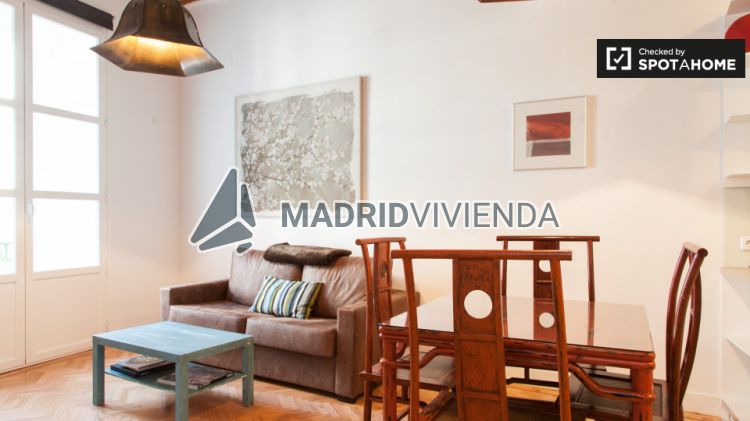 estudio en alquiler en Universidad (Distrito Centro. Madrid Capital) por 1.900 €