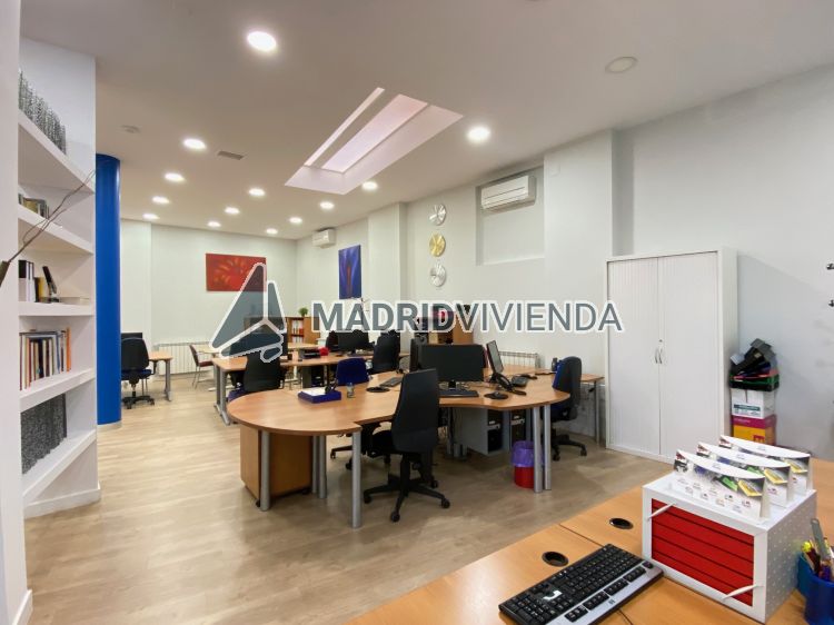 oficina en alquiler en Sol (Distrito Centro. Madrid Capital) por 200 €