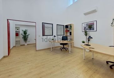 oficina en alquiler en Palomeras Sureste (Distrito Puente de Vallecas. Madrid Capital) por 550 €