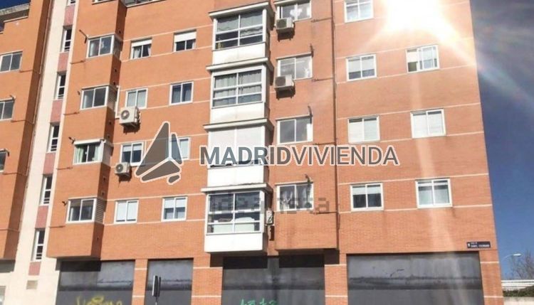 nave / local en venta en Las Tablas (Distrito Fuencarral. Madrid Capital) por 544.900 €