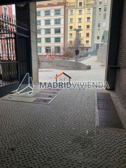 garaje en venta en Palacio (Distrito Centro. Madrid Capital) por 30.000 €