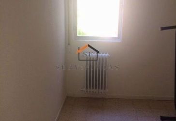 piso en venta en Hellín (Distrito San Blas. Madrid Capital) por 190.000 €