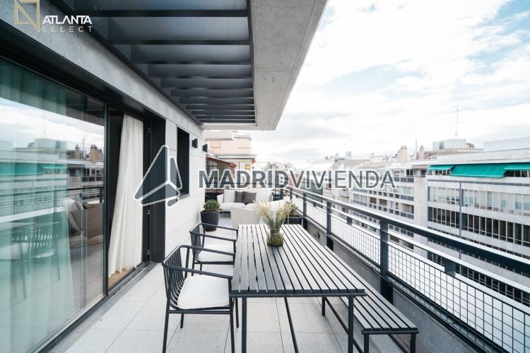 ático en alquiler en Almagro (Distrito Chamberí. Madrid Capital) por 4.500 €