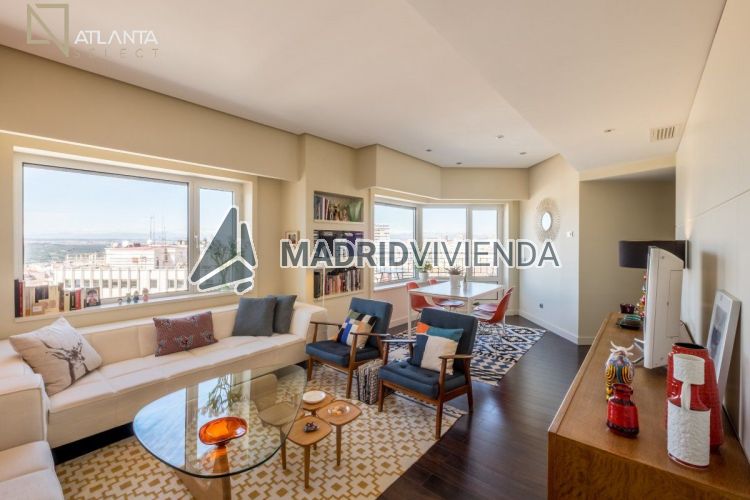 piso en alquiler en Corralejos (Distrito Barajas. Madrid Capital) por 2.450 €