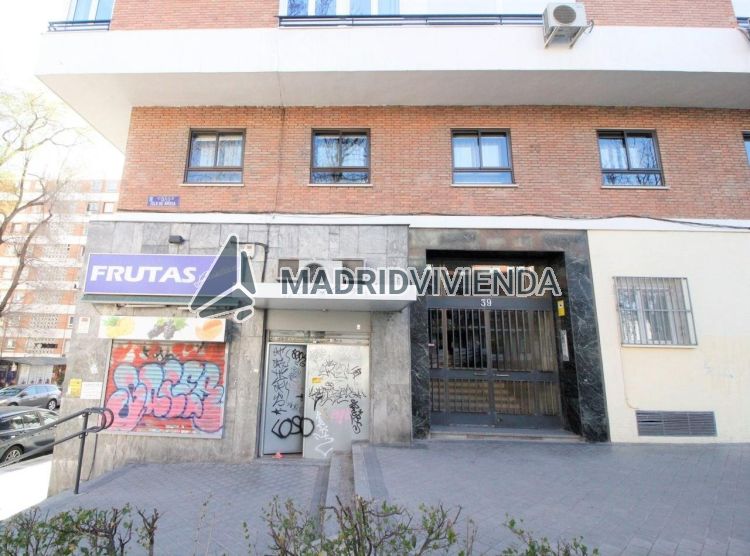 nave / local en venta en Peñagrande (Distrito Fuencarral. Madrid Capital) por 199.000 €