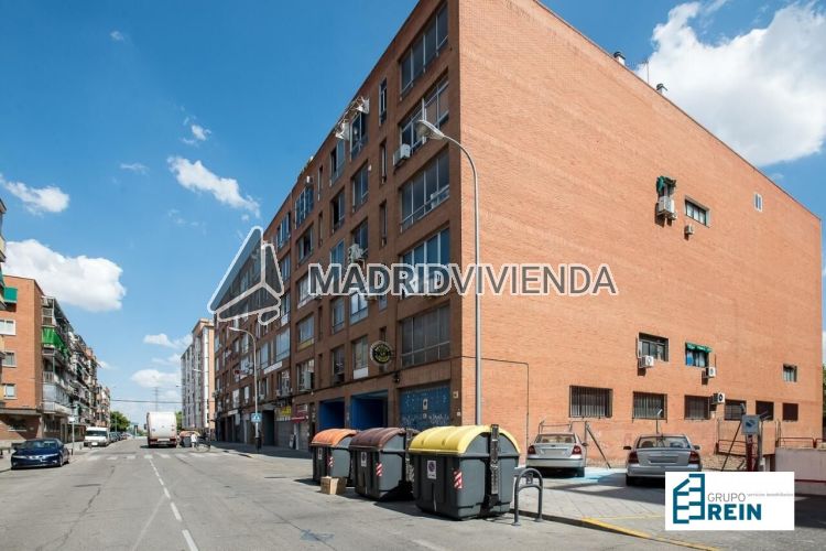 nave / local en venta en San Andrés (Distrito Villaverde. Madrid Capital) por 88.900 €