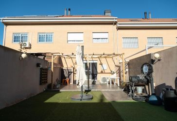 chalet adosado en venta en Venecia-Nueva Alcalá (Alcalá De Henares) por 364.000 €