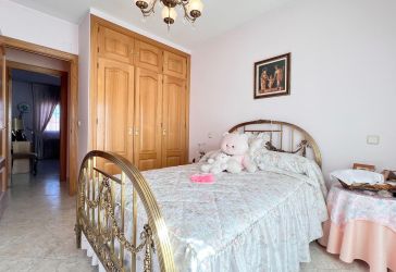 chalet adosado en venta en Fuentebella-El nido (Parla) por 450.000 €