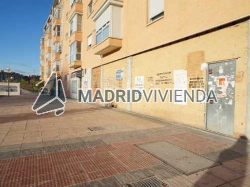 nave / local en alquiler en Sanchinarro (Distrito Hortaleza. Madrid Capital) por 1.800 €