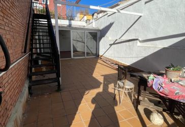 chalet pareado en venta en Quintana (Distrito Ciudad Lineal. Madrid Capital) por 990.000 €