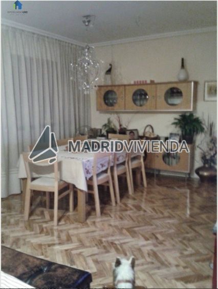 piso en alquiler en Aravaca (Distrito Moncloa. Madrid Capital) por 1.275 €