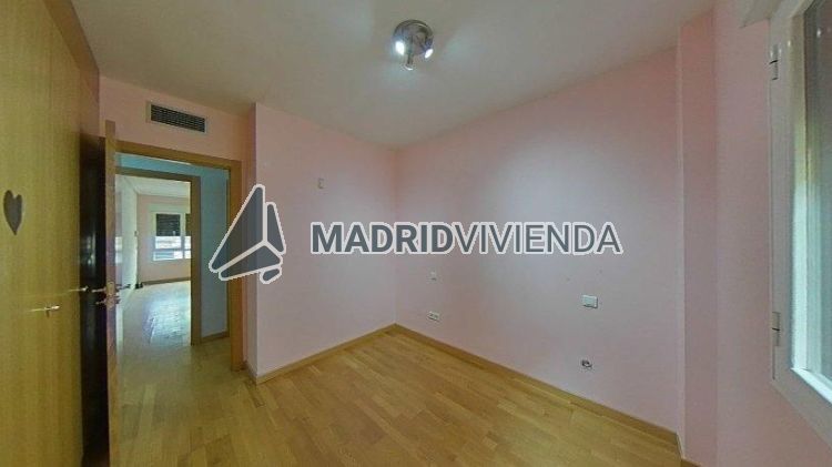 piso en venta en Pueblo Nuevo (Distrito Ciudad Lineal. Madrid Capital) por 334.740 €