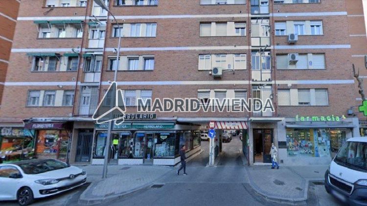 nave / local en venta en Aluche (Distrito Latina. Madrid Capital) por 154.000 €