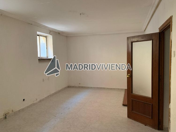 piso en venta en Palomeras Bajas (Distrito Puente de Vallecas. Madrid Capital) por 102.000 €