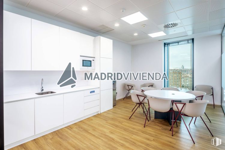 oficina en alquiler en Guindalera (Distrito Salamanca. Madrid Capital) por 15.873 €
