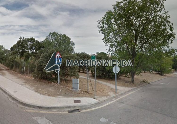 terreno en venta en El pinar- punta Galea (Las Rozas de Madrid) por 1.129.000 €
