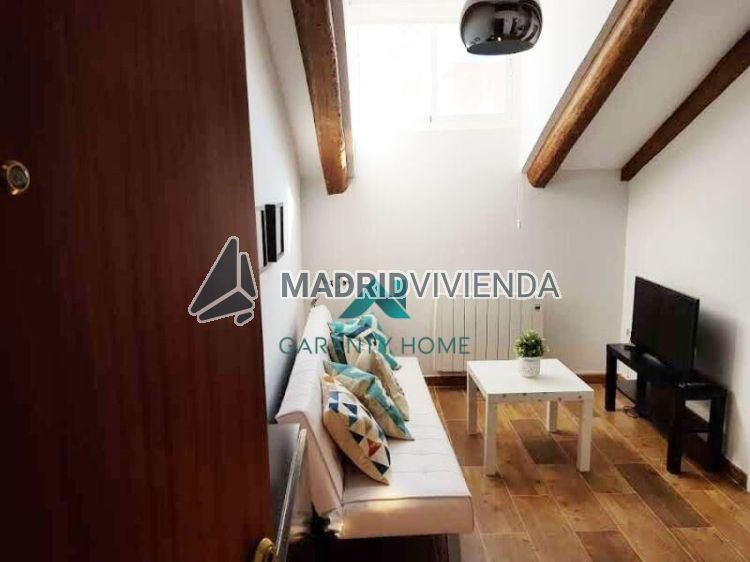 piso en alquiler en Embajadores (Distrito Centro. Madrid Capital) por 1.300 €