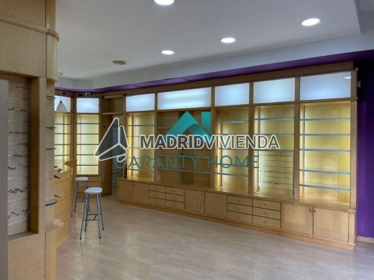 nave / local en venta en Lucero (Distrito Latina. Madrid Capital) por 175.000 €