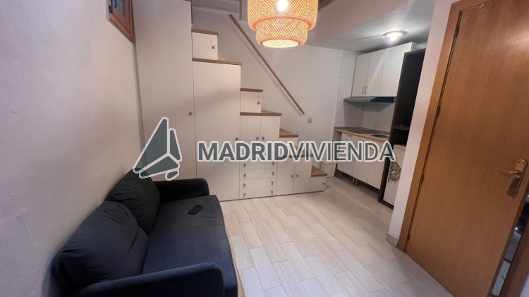 piso en alquiler en Embajadores (Distrito Centro. Madrid Capital) por 900 €