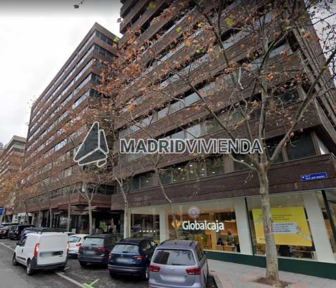 garaje en venta en Castillejos (Distrito Tetuán. Madrid Capital) por 33.000 €
