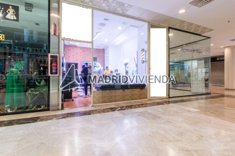 nave / local en venta en Pueblo Nuevo (Distrito Ciudad Lineal. Madrid Capital) por 74.000 €